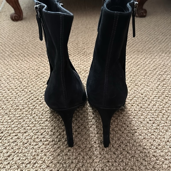 Size 10 pour victoire black suede and leather heels - Picture 4 of 4